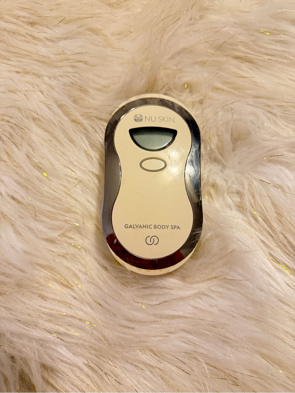 Nu Skin Galvanic Body Spa Portable Beauty Device in Cream